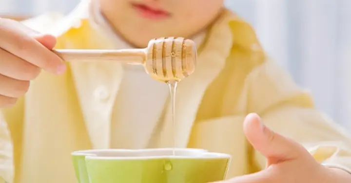 Công Dụng Của Mật Ong Với Trẻ Em Công Dụng Của Mật Ong Với Trẻ Em