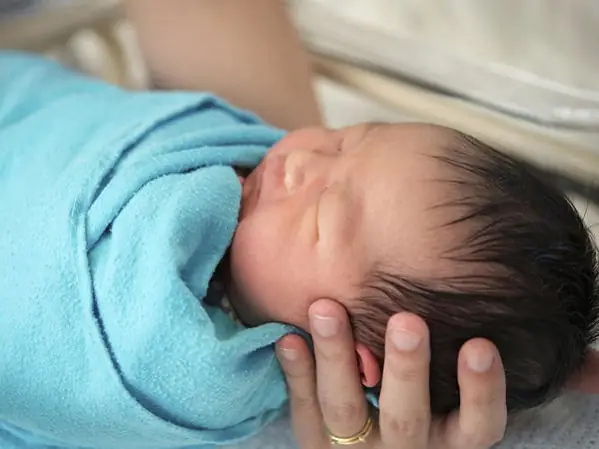 Cúng Đầy Tháng Trước Ngày Có Sao Không