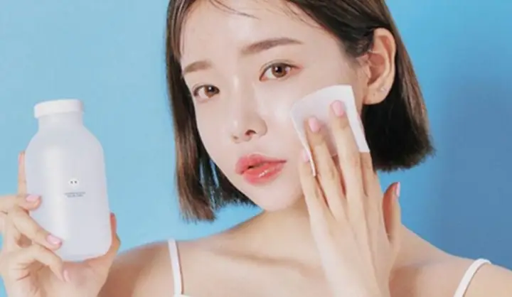 Da Dầu Có Nên Dùng Nước Tẩy Trang