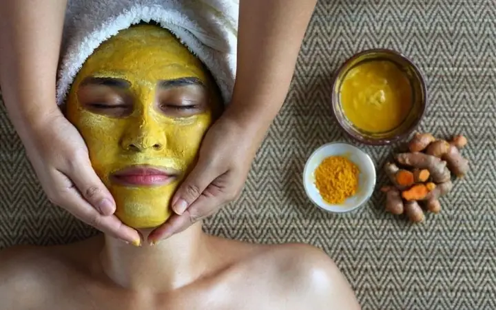 Da Đẹp Nhờ Tinh Bột Nghệ