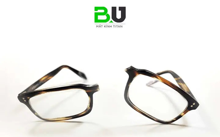 Dán Gọng Kính Bằng Keo 502