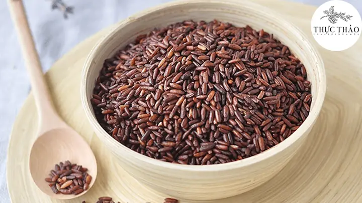 Đắp Mặt Nạ Bằng Bột Gạo Lứt