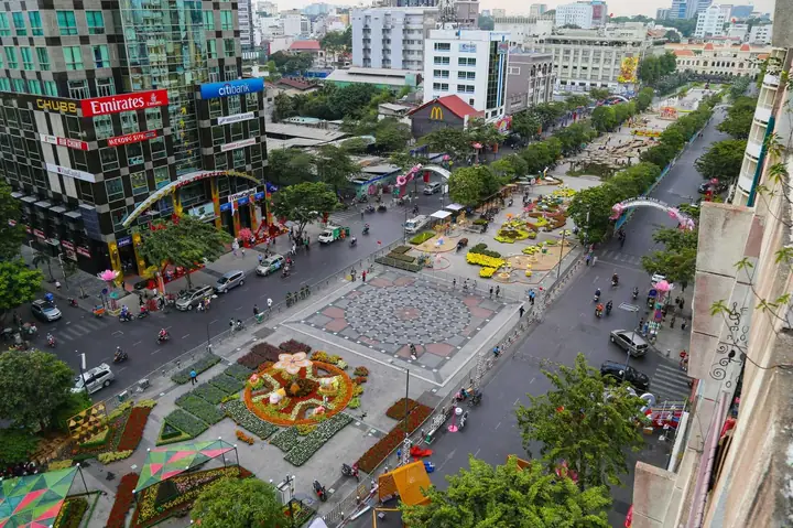 Đi Chơi Tết Ở Sài Gòn
