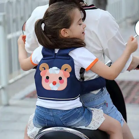 Địu Đi Xe Máy Cho Bé