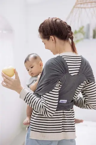 Địu Vải Cho Bé Sơ Sinh