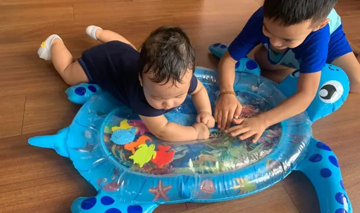 Đồ Chơi Cho Bé Gái 10 Tháng Tuổi