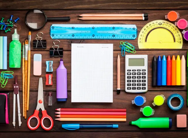 Đồ Dùng Học Tập Cần Thiết Đồ Dùng Học Tập Cần Thiết
