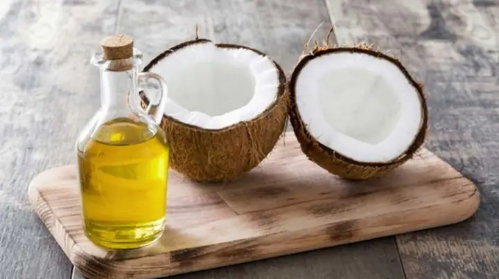 Dùng Dầu Bôi Trơn Khi Quan Hệ