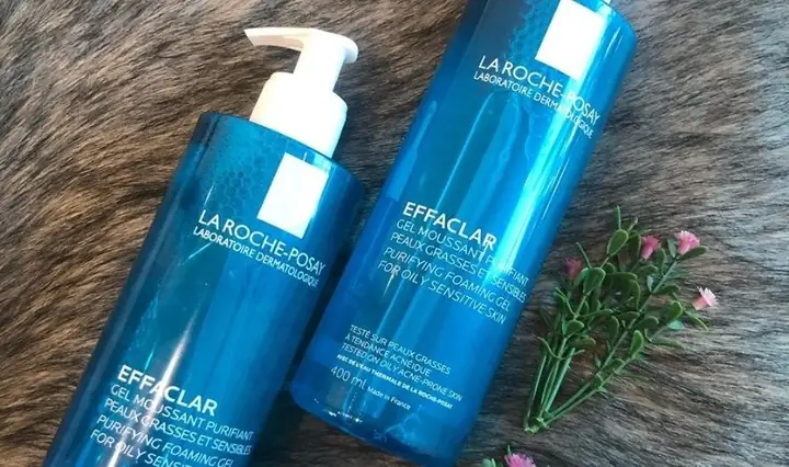 Dùng Sữa Rửa Mặt La Roche Posay Bị Nổi Mụn