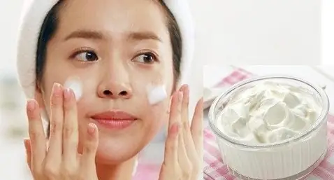 Dưỡng Da Mặt Bằng Sữa Chua Không Đường