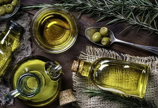 Dưỡng Tóc Chắc Khỏe Tại Nhà