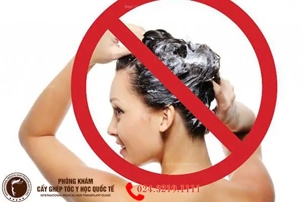 Dưỡng Tóc Sau Khi Uốn Nhuộm