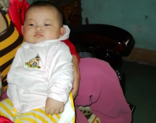 Em Bé 1 Tháng Tuổi Biết Nói Em Bé 1 Tháng Tuổi Biết Nói