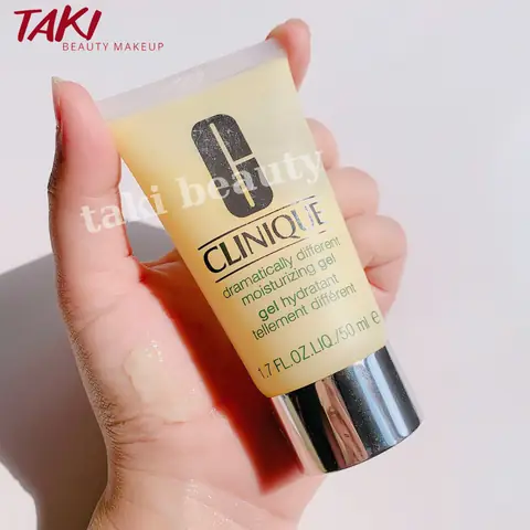 Gel Dưỡng Ẩm Và Kem Dưỡng Ẩm