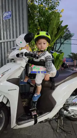 Ghế Để Xe Máy Cho Em Bé