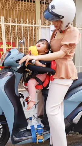 Ghế Em Bé Ngồi Xe Máy