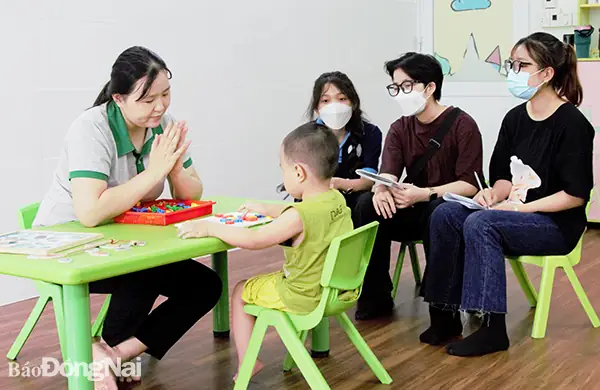 Giáo Dục Đặc Biệt Cho Trẻ Tự Kỷ