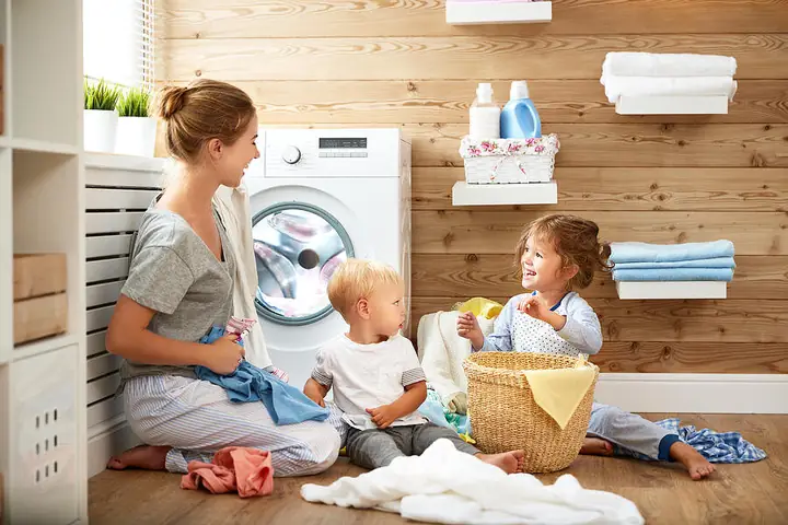 Giặt Quần Áo Cho Bé Sơ Sinh