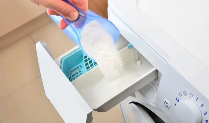Giặt Tay Nên Dùng Bột Giặt Hay Nước Giặt