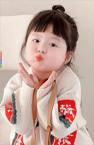 Hình Ảnh Dễ Thương Của Em Bé