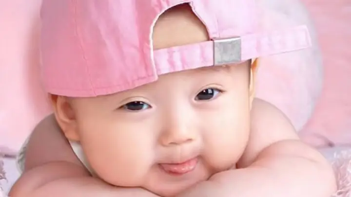 Hình Ảnh Những Em Bé Dễ Thương