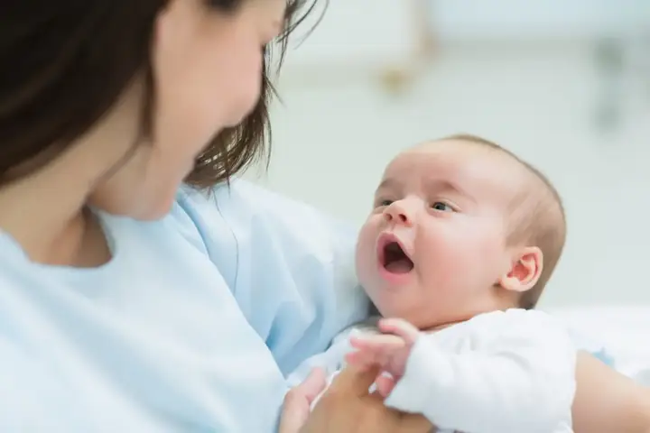 Hỏi Đáp Sức Khỏe Trẻ Sơ Sinh