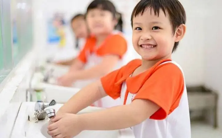 Hướng Dẫn Bé Rửa Tay Đúng Cách