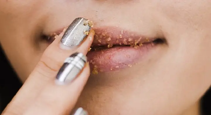 Hướng Dẫn Làm Tẩy Tế Bào Chết Cho Môi