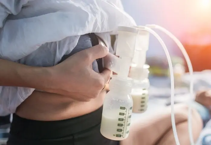 Hút Sữa Bằng Máy Có Kích Sữa Không