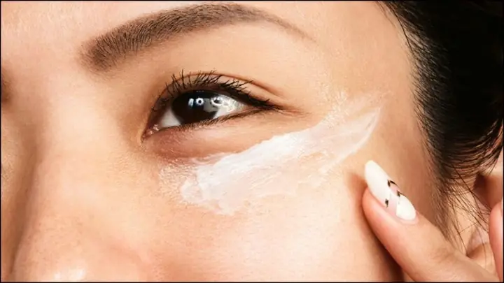Kem Chống Nắng Bị Cay Mắt Kem Chống Nắng Bị Cay Mắt