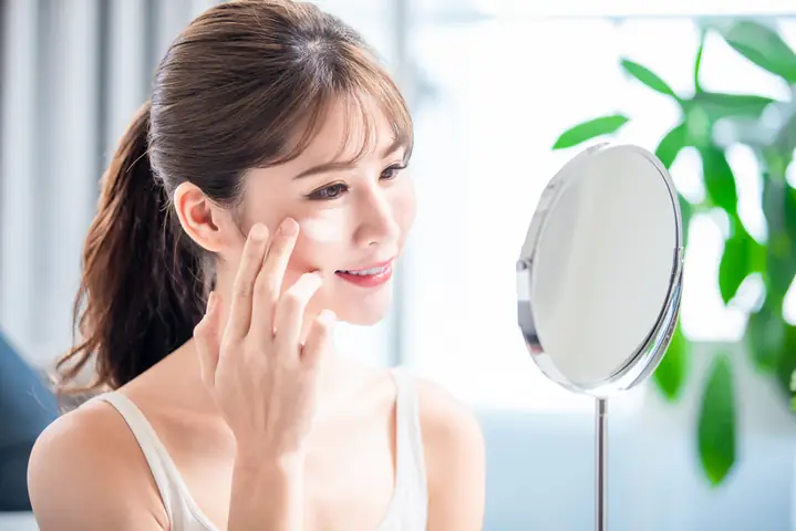 Kem Chống Nắng Bôi Trước Hay Sau Kem Lót