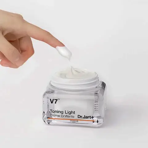 Kem Dưỡng Da V7 Hàn Quốc