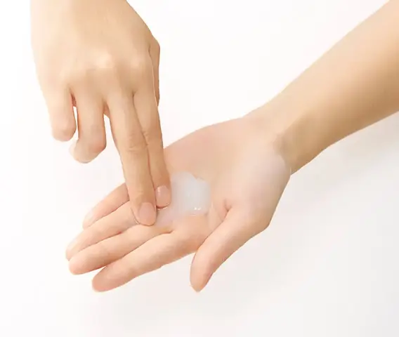 Kem Dưỡng Naturie Skin Conditioning Gel Review