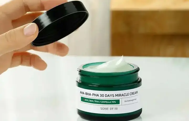 Kem Dưỡng Phục Hồi Da Sau Mụn Của Nhật