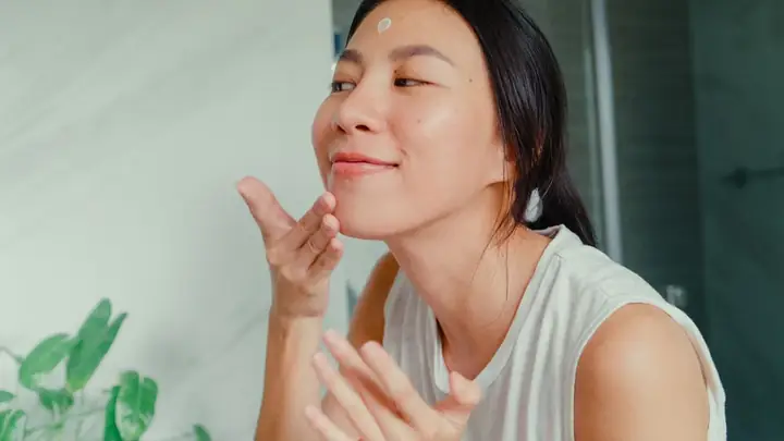 Kem Dưỡng Trắng Da Mặt Nào Tốt Cho Da Nhờn