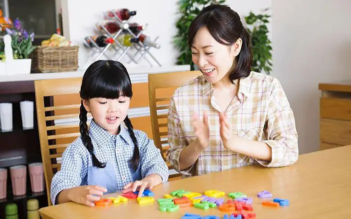 Khen Trẻ Thế Nào Cho Đúng