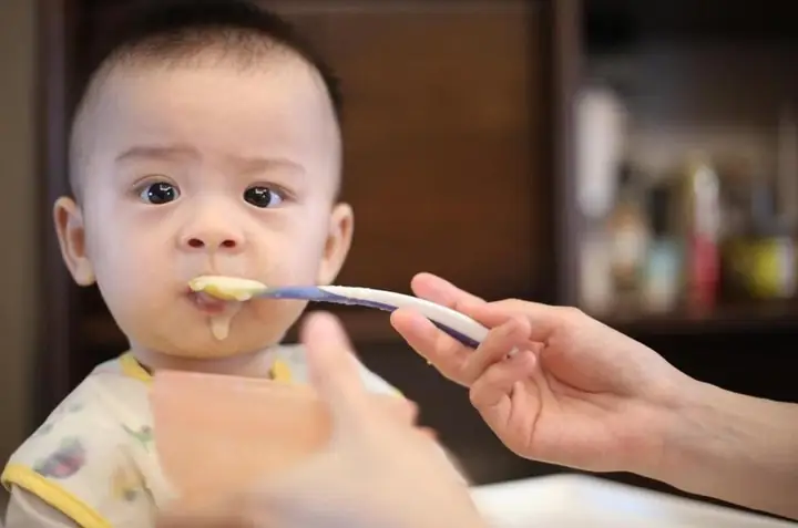 Khi Nào Cho Trẻ Ăn Bột Mặn