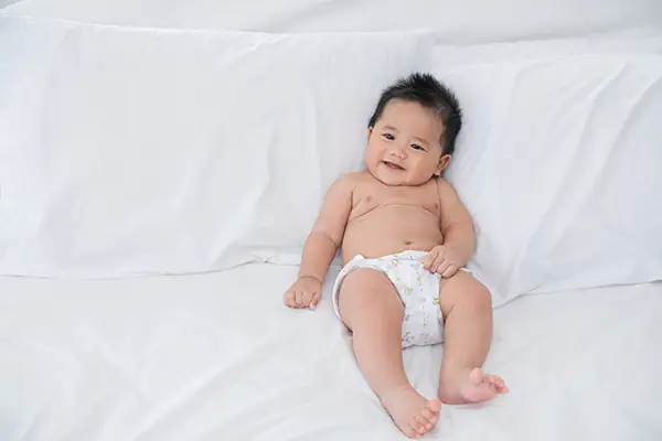 Khi Nào Dùng Bỉm Quần Cho Bé Khi Nào Dùng Bỉm Quần Cho Bé