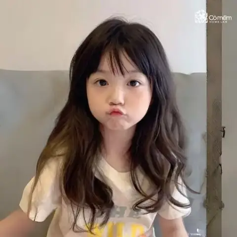 Kiểu Tóc Xoăn Đẹp Cho Bé Gái