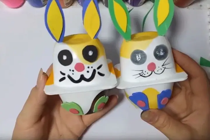 Làm Con Thỏ Bằng Hộp Sữa Chua