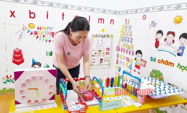 Làm Đồ Chơi Sáng Tạo Cho Trẻ Làm Đồ Chơi Sáng Tạo Cho Trẻ
