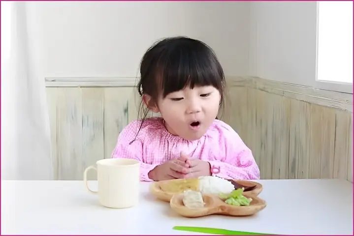 Làm Gì Khi Trẻ Bị Hóc Xương