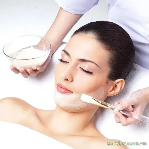 Làm Mặt Nạ Từ Bột Sắn Dây Làm Mặt Nạ Từ Bột Sắn Dây