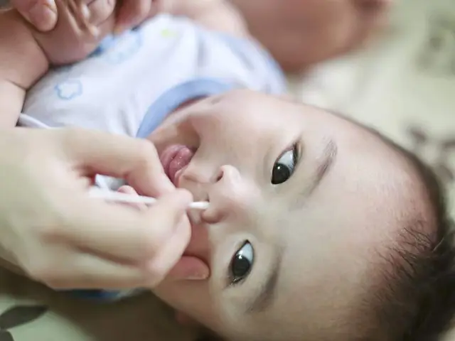 Làm Sao Để Lấy Gỉ Mũi Cho Trẻ Sơ Sinh