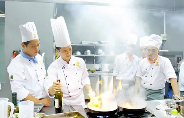 Làm Thế Nào Để Đầu Không Bị Bết