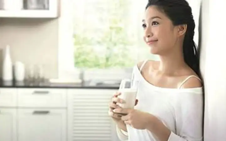 Làm Trắng Da Với Sữa Đậu Nành