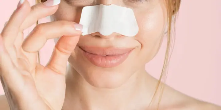 Lột Mụn Đầu Đen Ở Mũi Đúng Cách