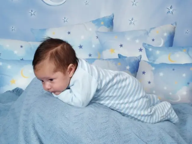 Mặc Đồ Cho Trẻ Sơ Sinh Mùa Đông