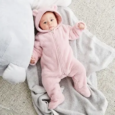 Mặc Đồ Cho Trẻ Sơ Sinh Mùa Đông
