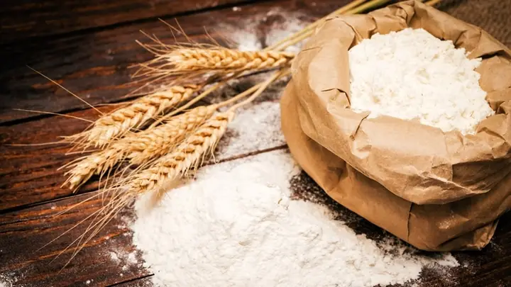 Mặt Nạ Bột Mì Sữa Tươi